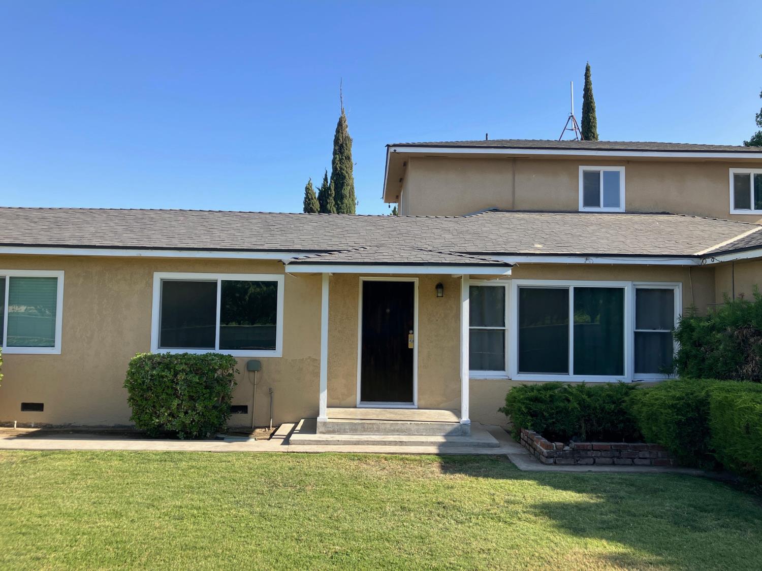 12115 S Temperance Ave, Selma, CA 93662