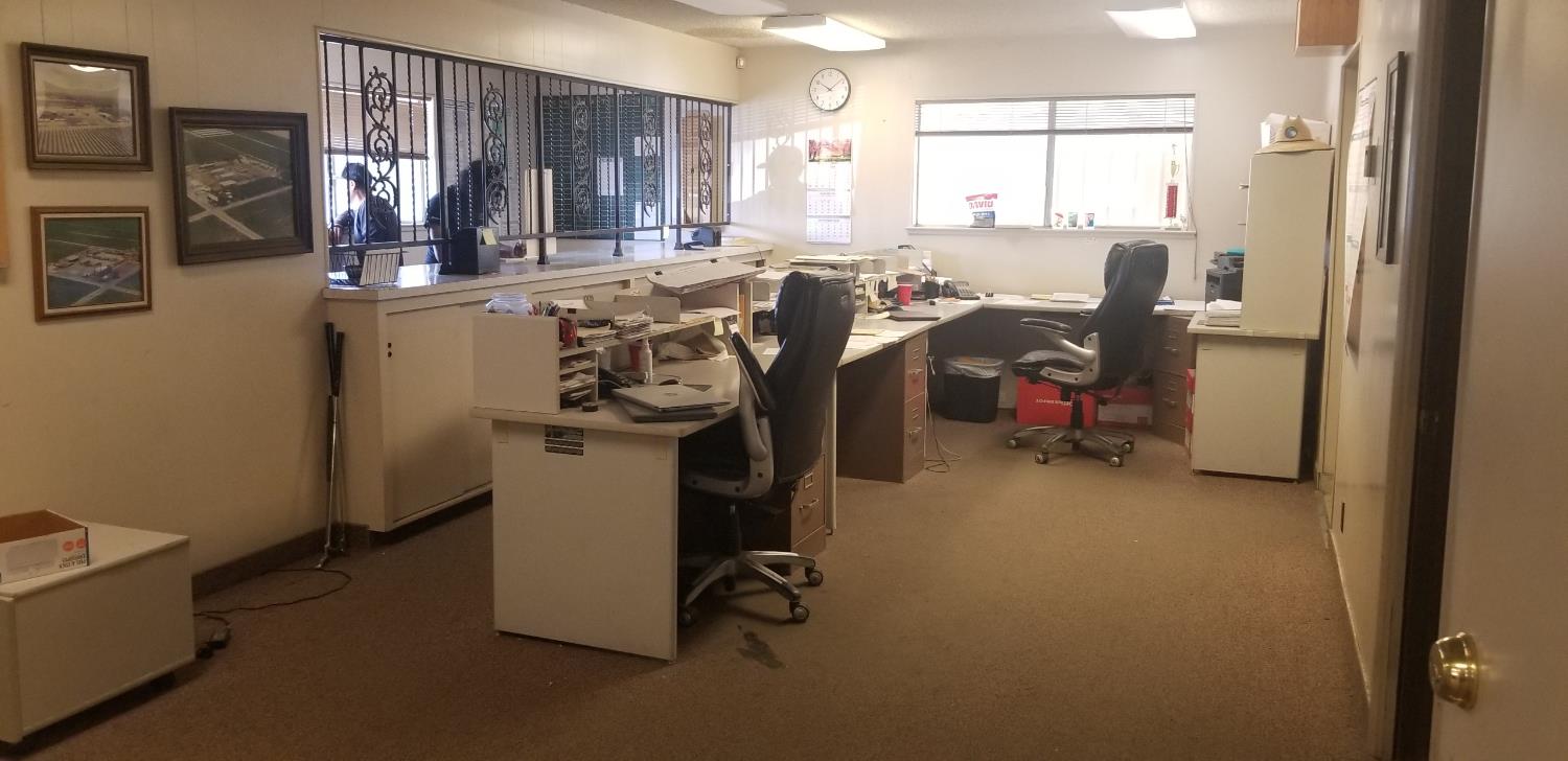 12115 S Temperance Ave, Selma, CA 93662