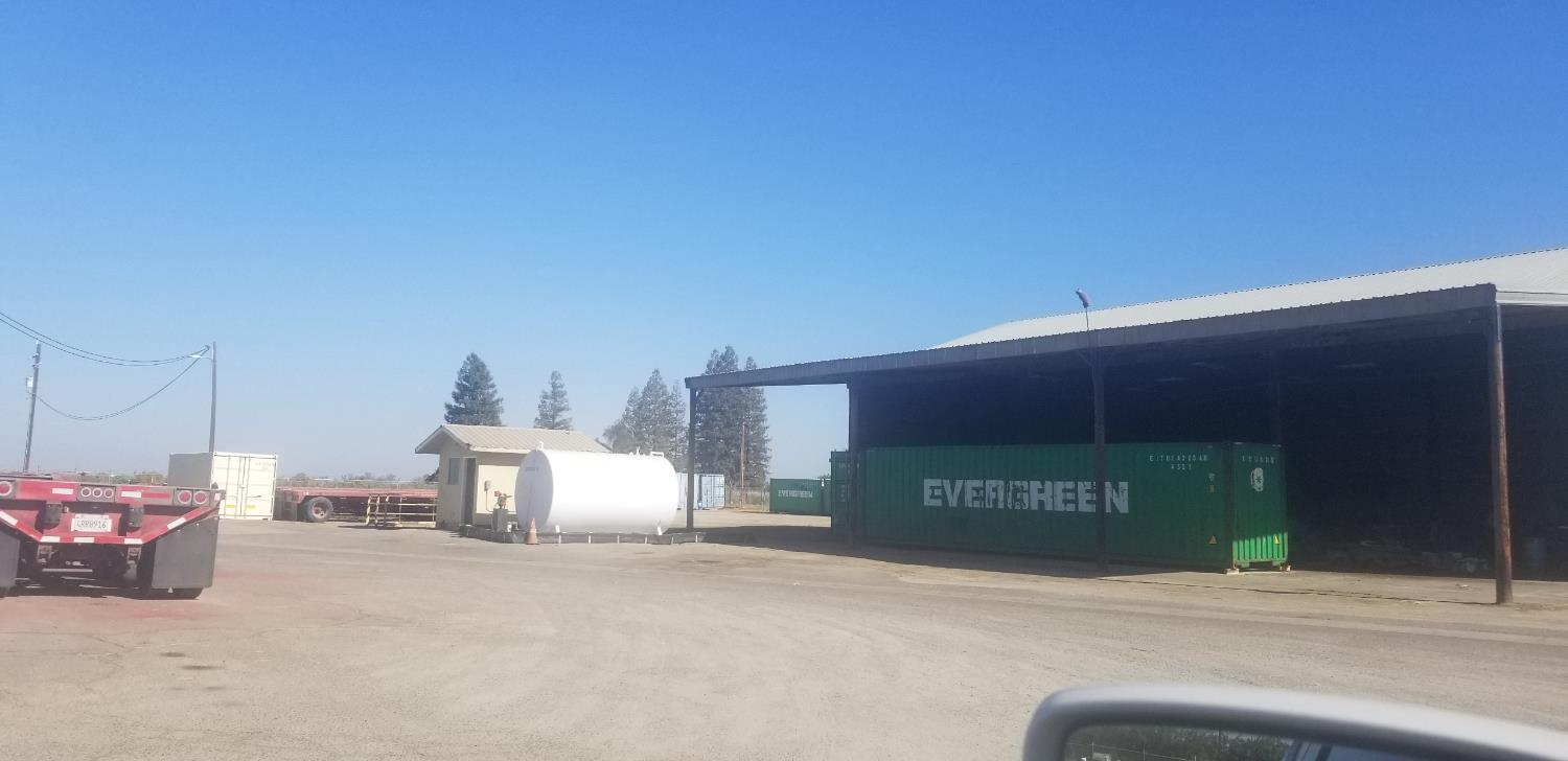 12115 S Temperance Ave, Selma, CA 93662