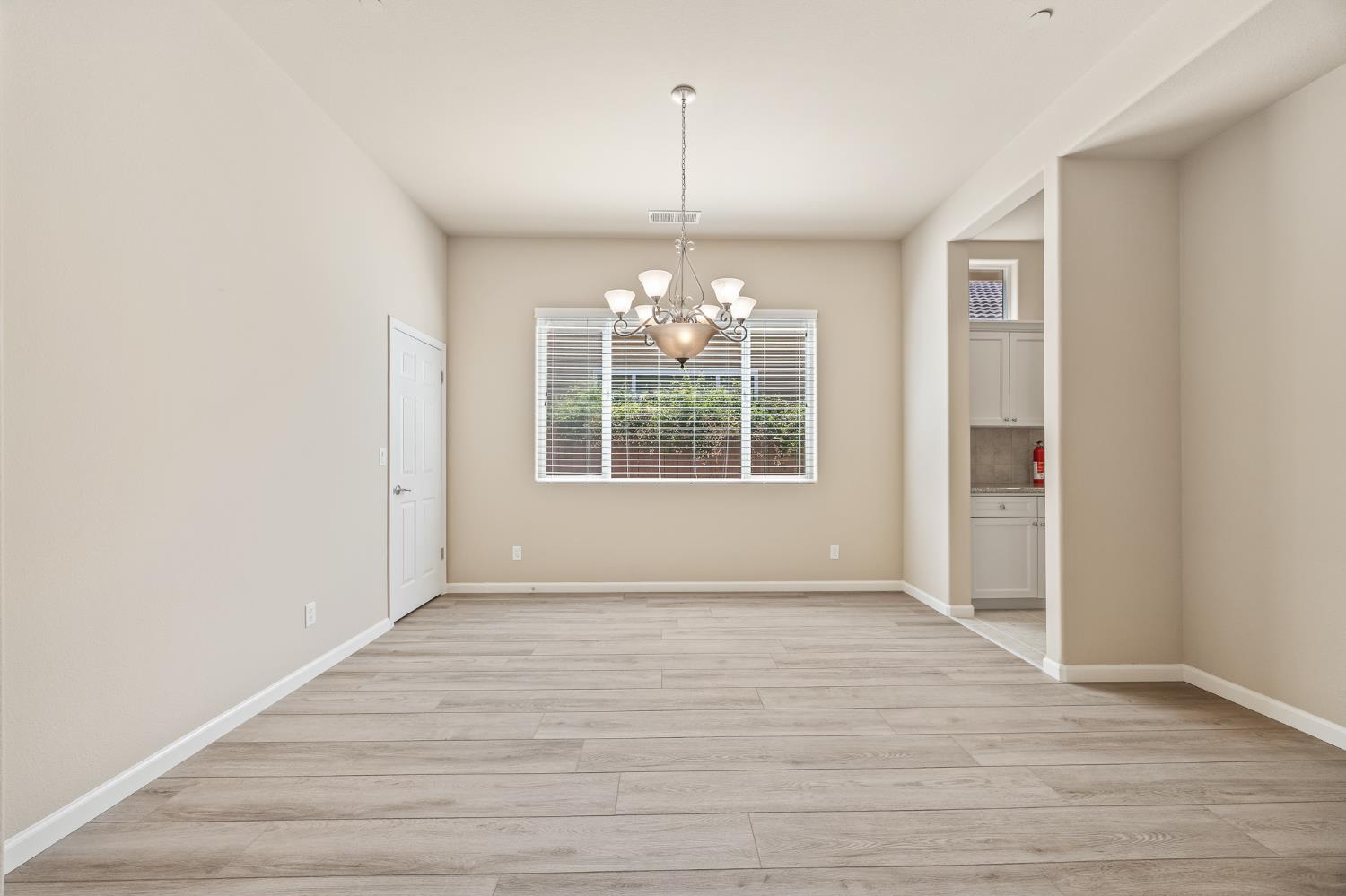 10911 E Swift Ave, Clovis, CA 93619