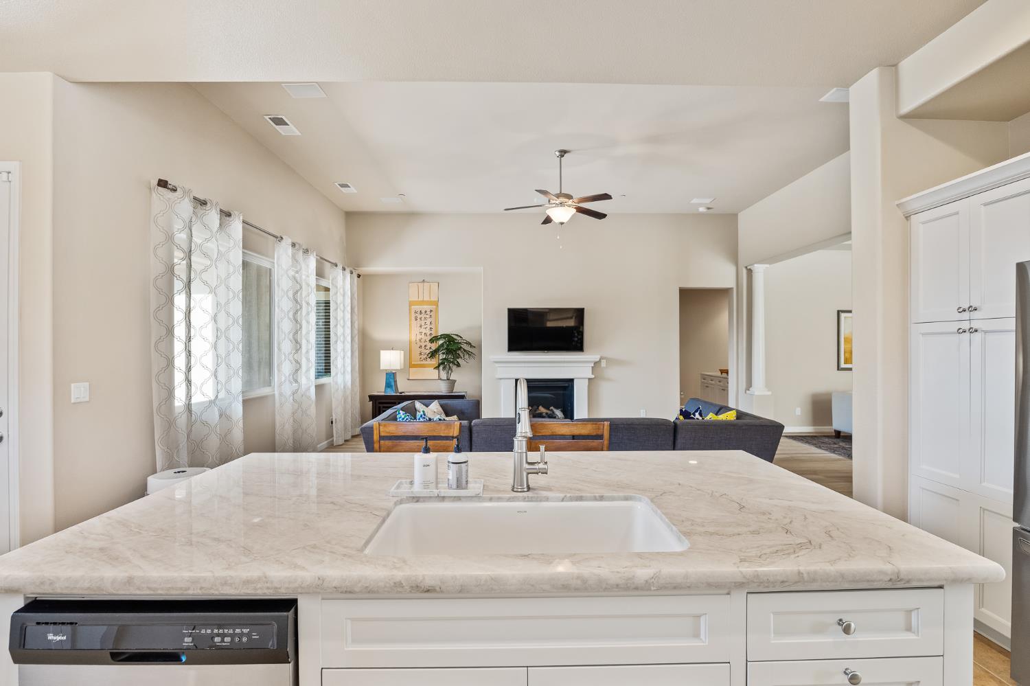 10911 E Swift Ave, Clovis, CA 93619