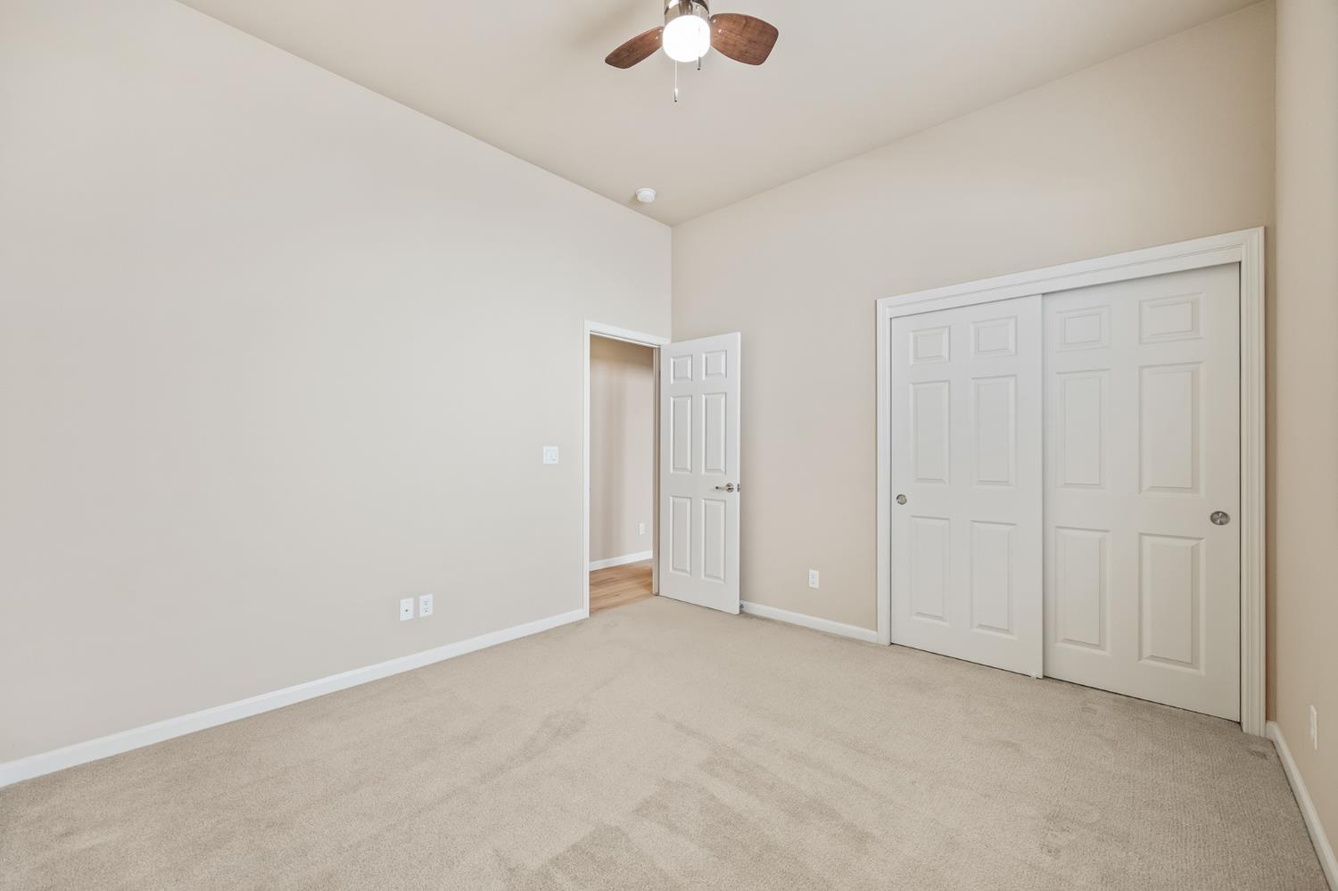 10911 E Swift Ave, Clovis, CA 93619