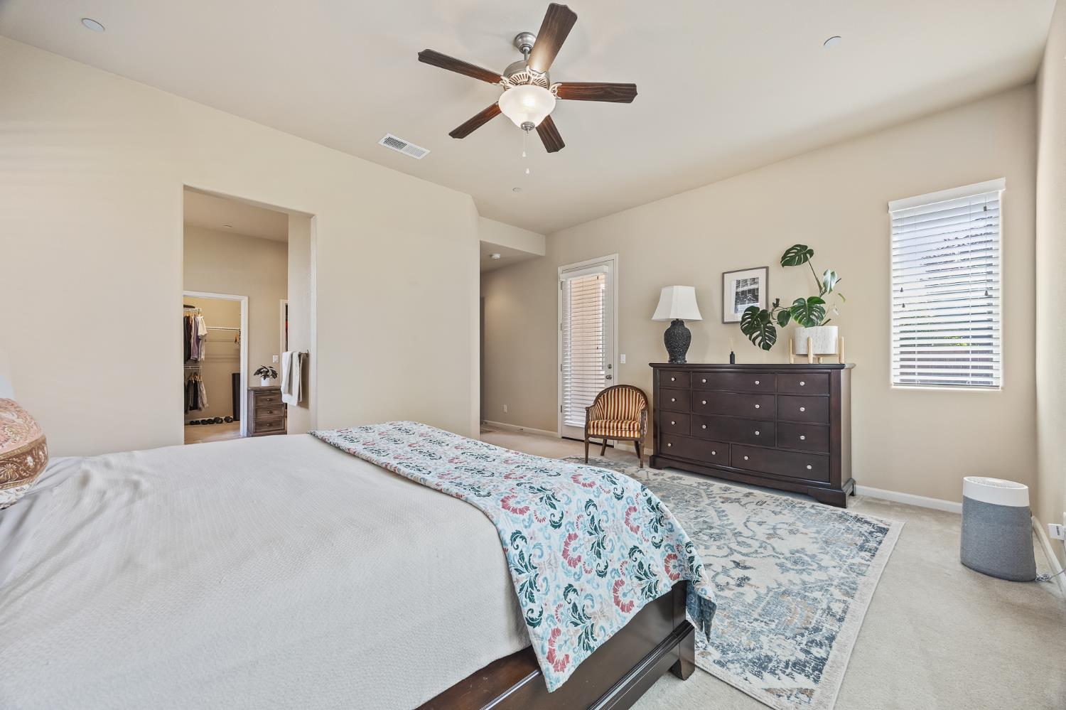 10911 E Swift Ave, Clovis, CA 93619