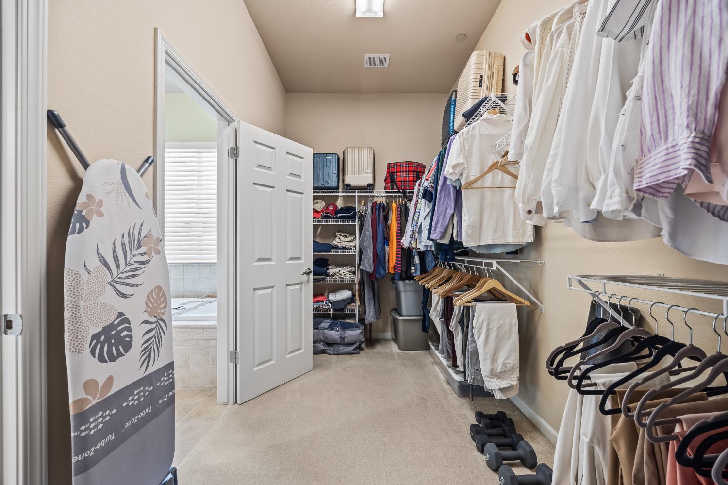 10911 E Swift Ave, Clovis, CA 93619