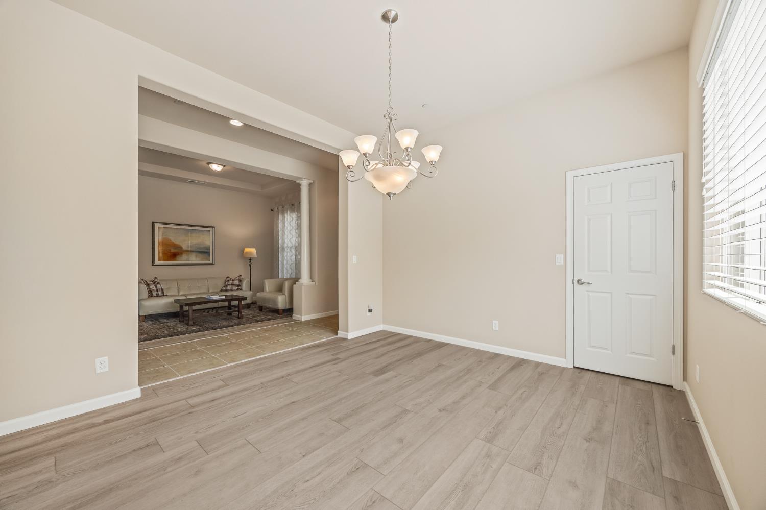 10911 E Swift Ave, Clovis, CA 93619