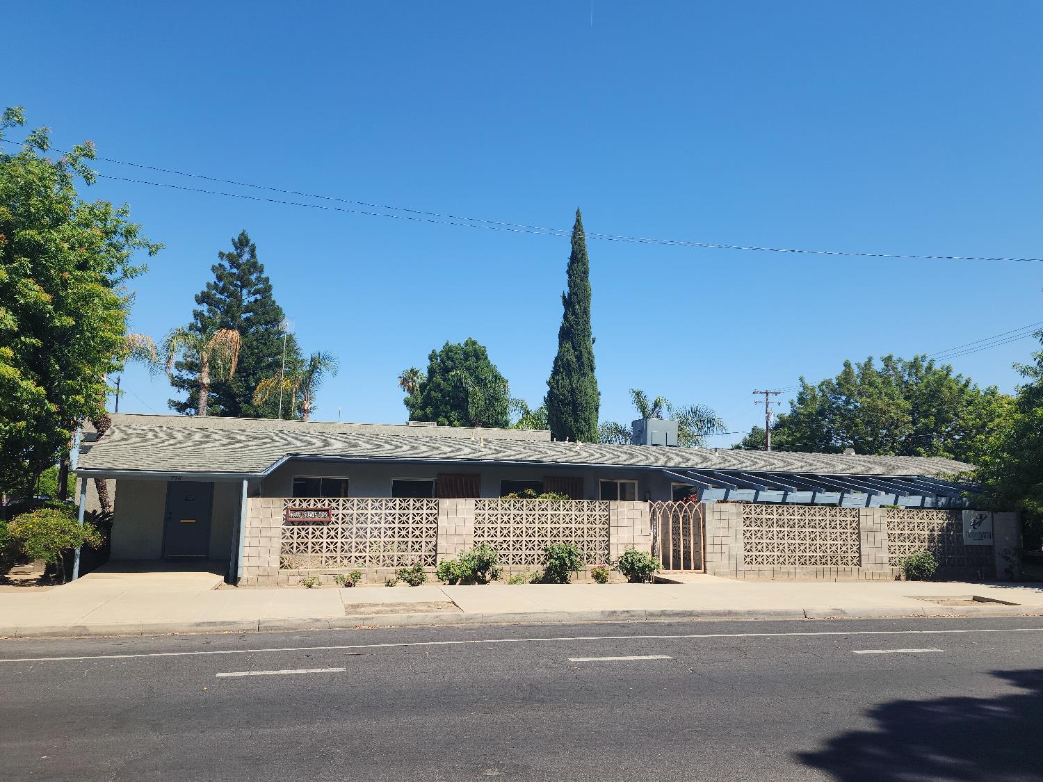 756 G St, Reedley, CA 93654