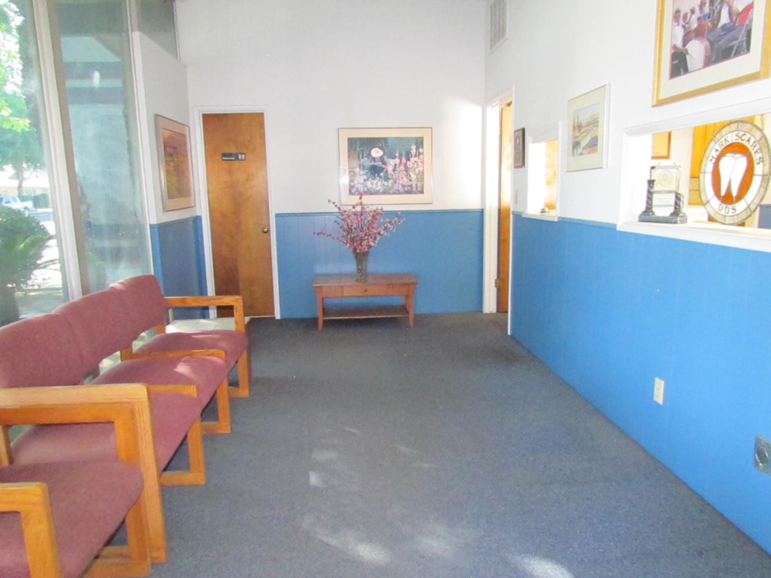 756 G St, Reedley, CA 93654