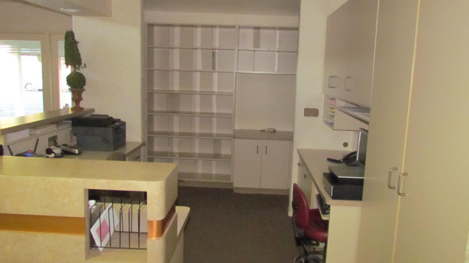 756 G St, Reedley, CA 93654