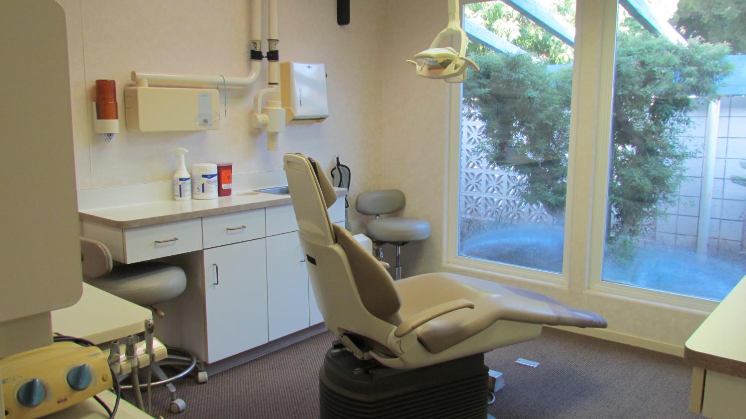 756 G St, Reedley, CA 93654