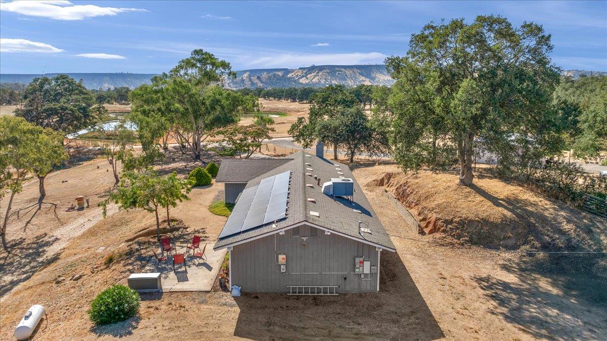 27762 Twin Ponds Rd, Clovis, CA 93619