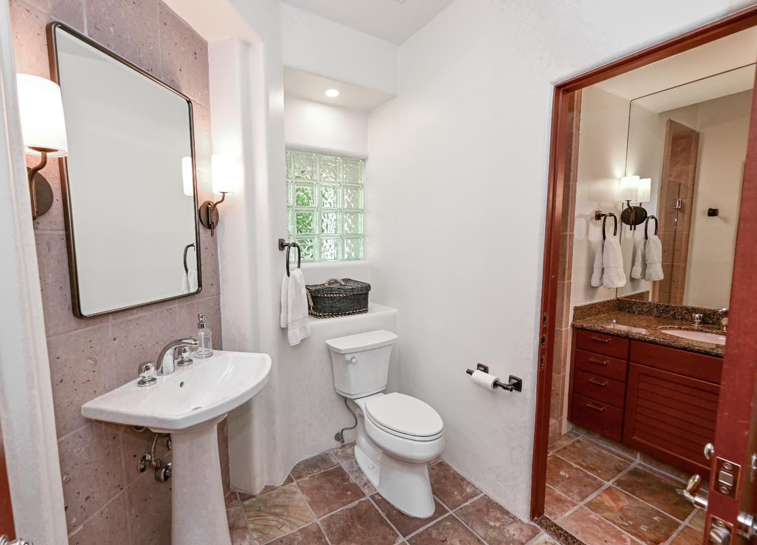 6670 N Sequoia Ave, Fresno, CA 93711