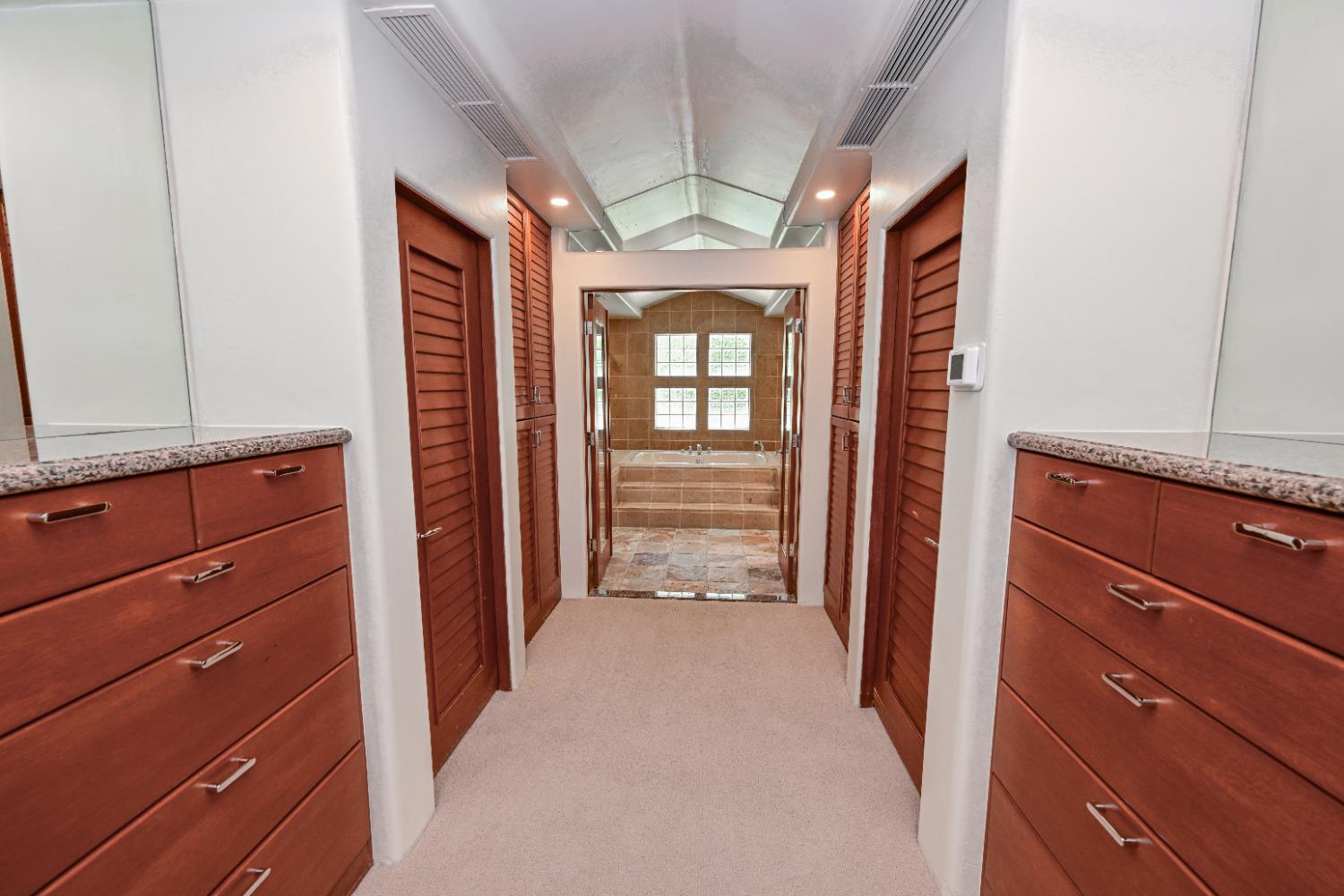 6670 N Sequoia Ave, Fresno, CA 93711