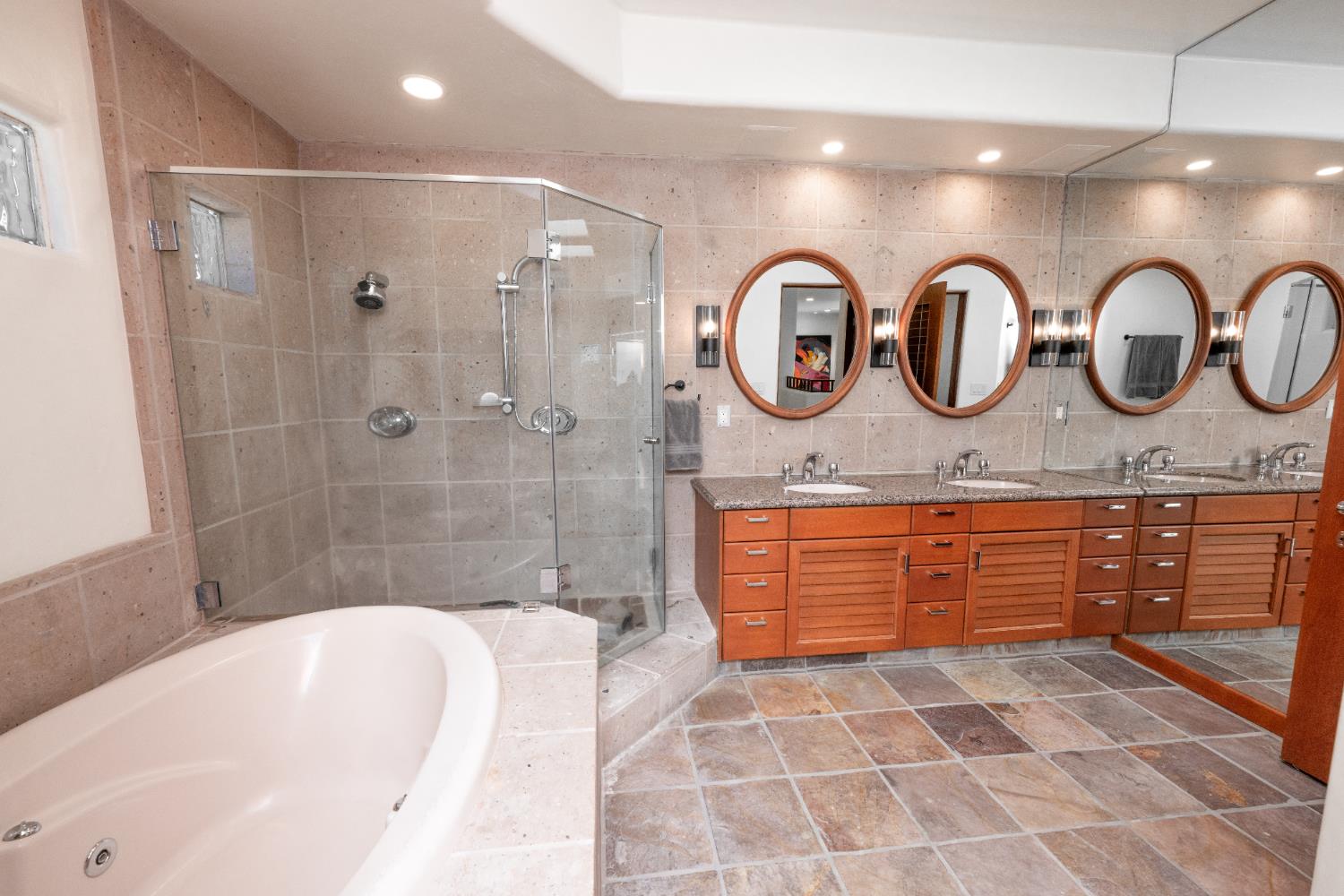 6670 N Sequoia Ave, Fresno, CA 93711