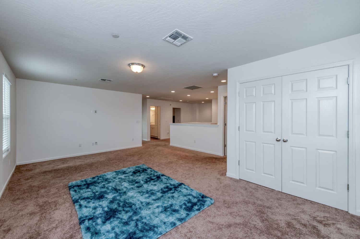 14288 W El Mar Ave, Kerman, CA 93630