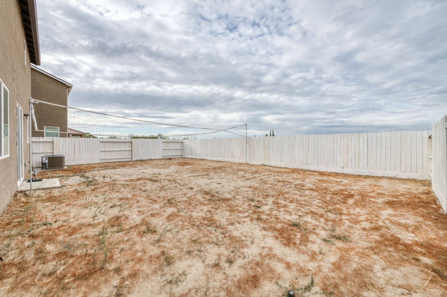 14288 W El Mar Ave, Kerman, CA 93630