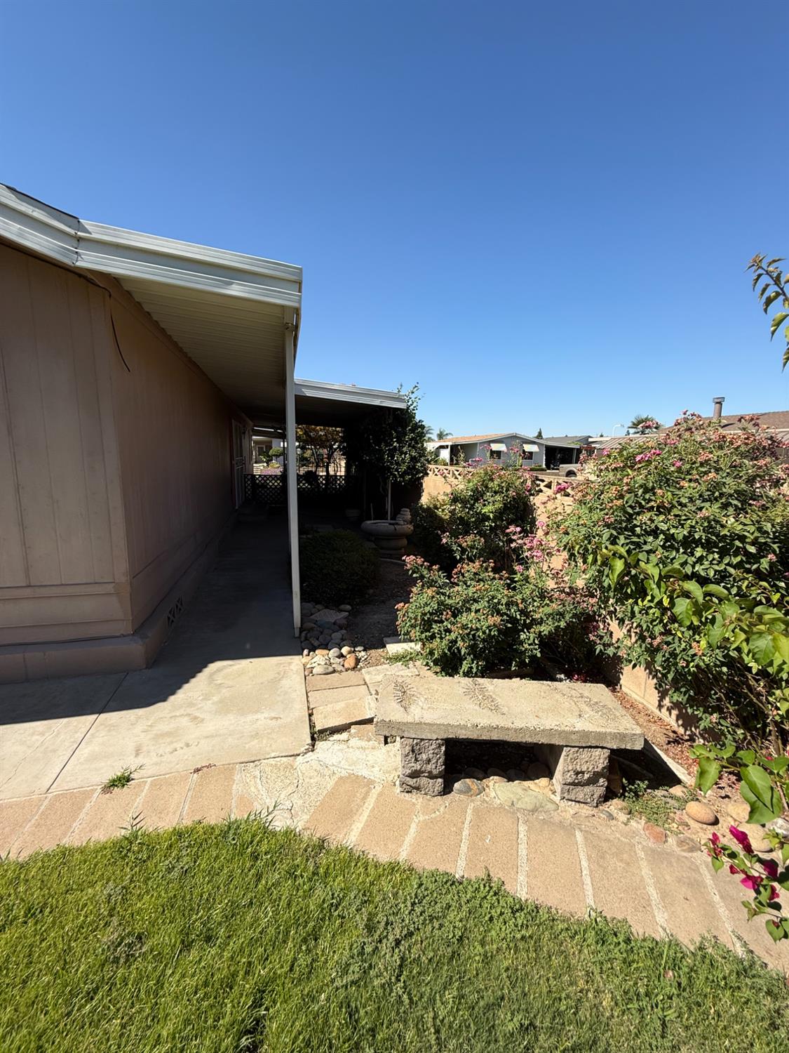 1701 Dinuba Ave #216, Selma, CA 93662