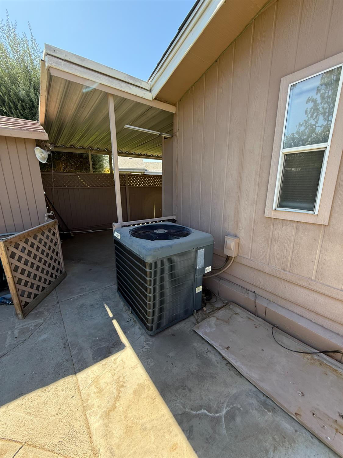 1701 Dinuba Ave #216, Selma, CA 93662