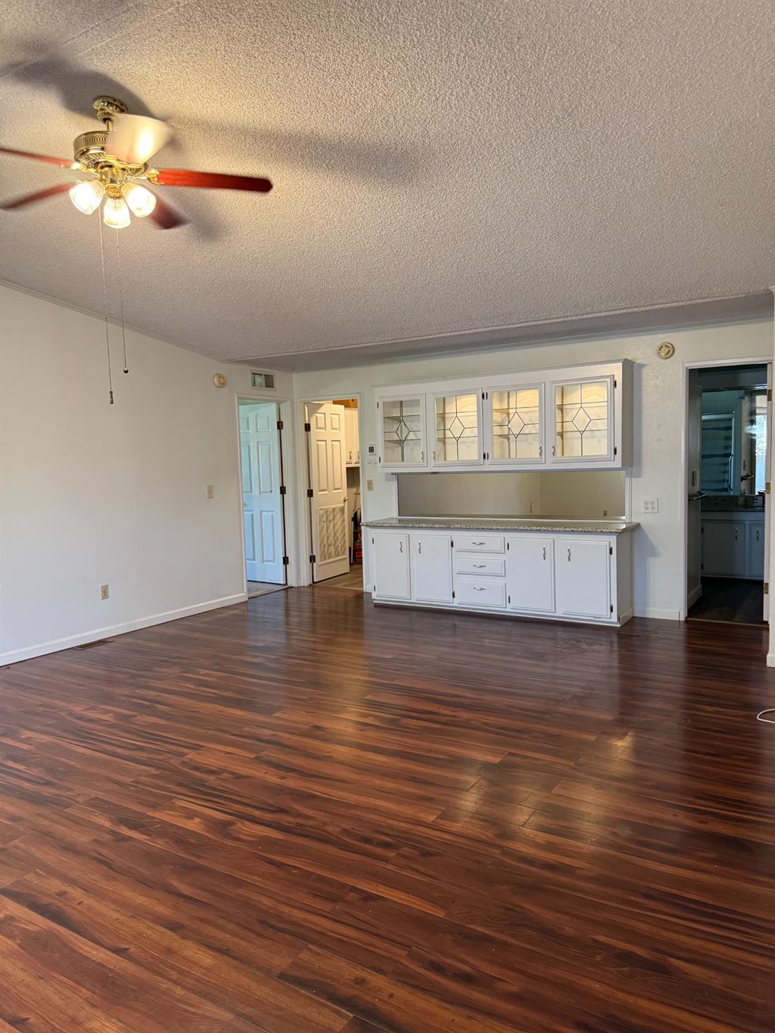 1701 Dinuba Ave #216, Selma, CA 93662