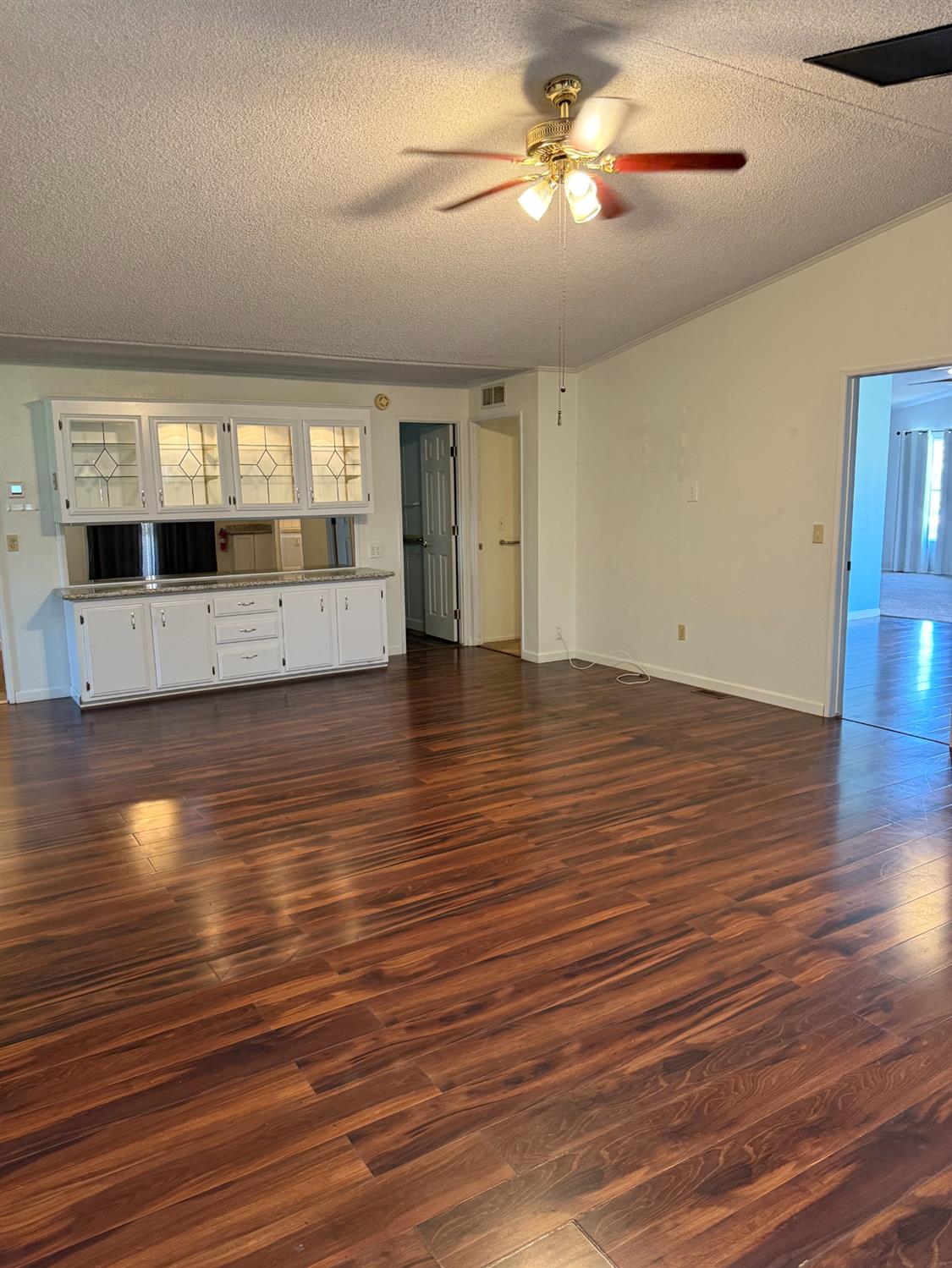 1701 Dinuba Ave #216, Selma, CA 93662