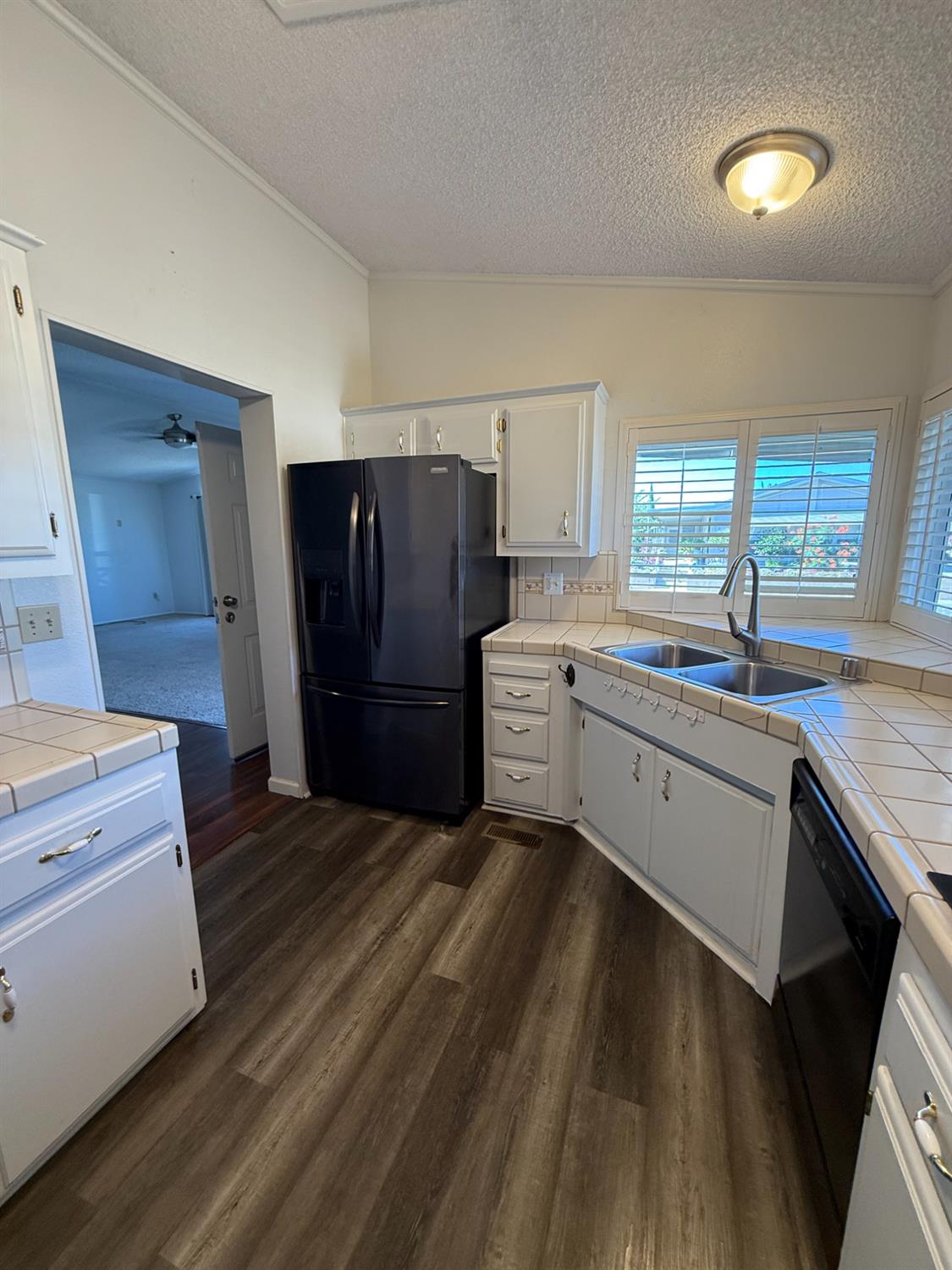 1701 Dinuba Ave #216, Selma, CA 93662