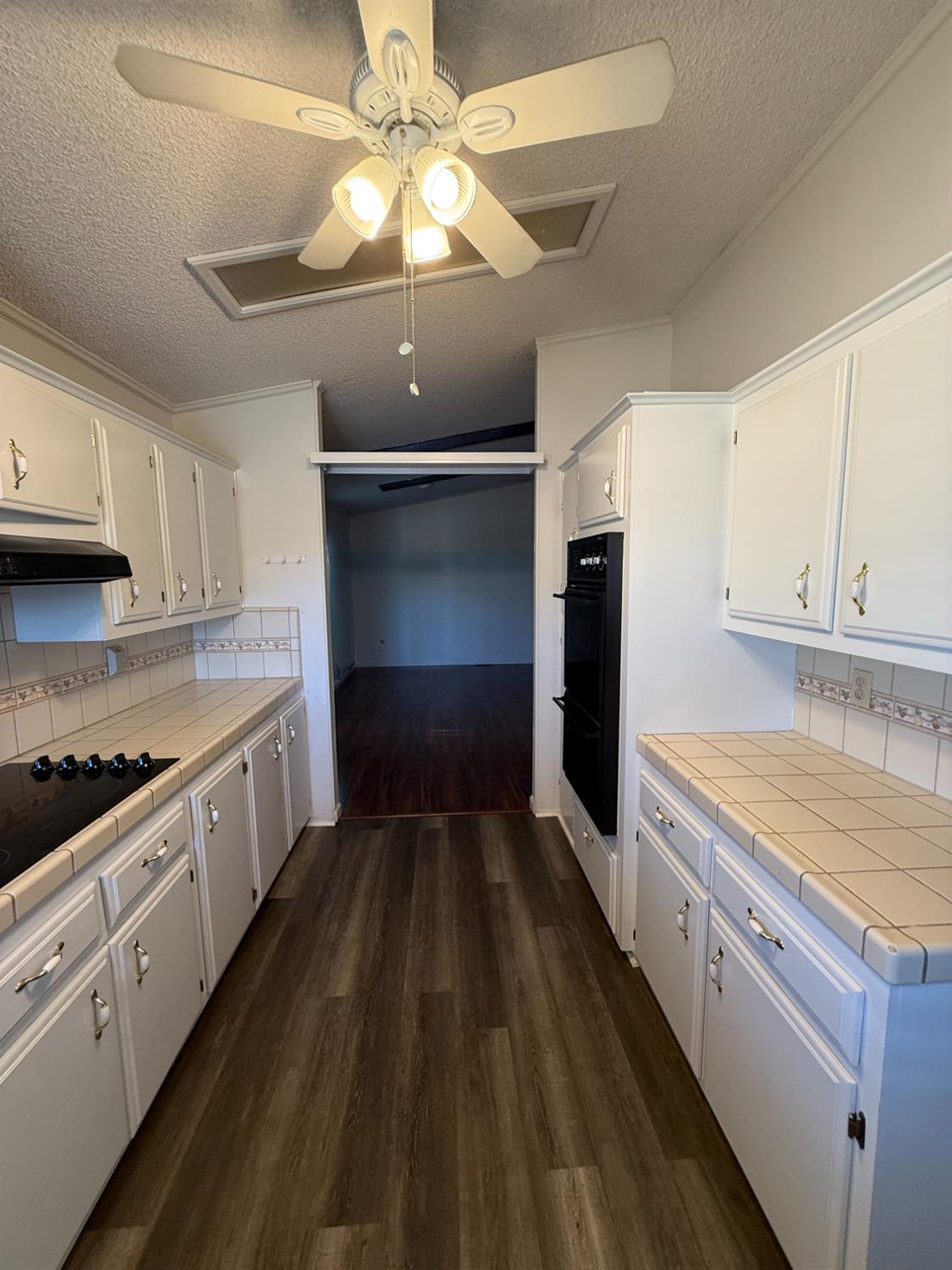 1701 Dinuba Ave #216, Selma, CA 93662