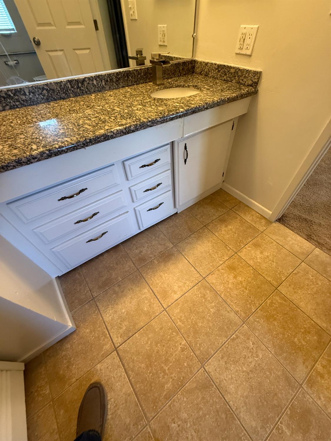 1701 Dinuba Ave #216, Selma, CA 93662