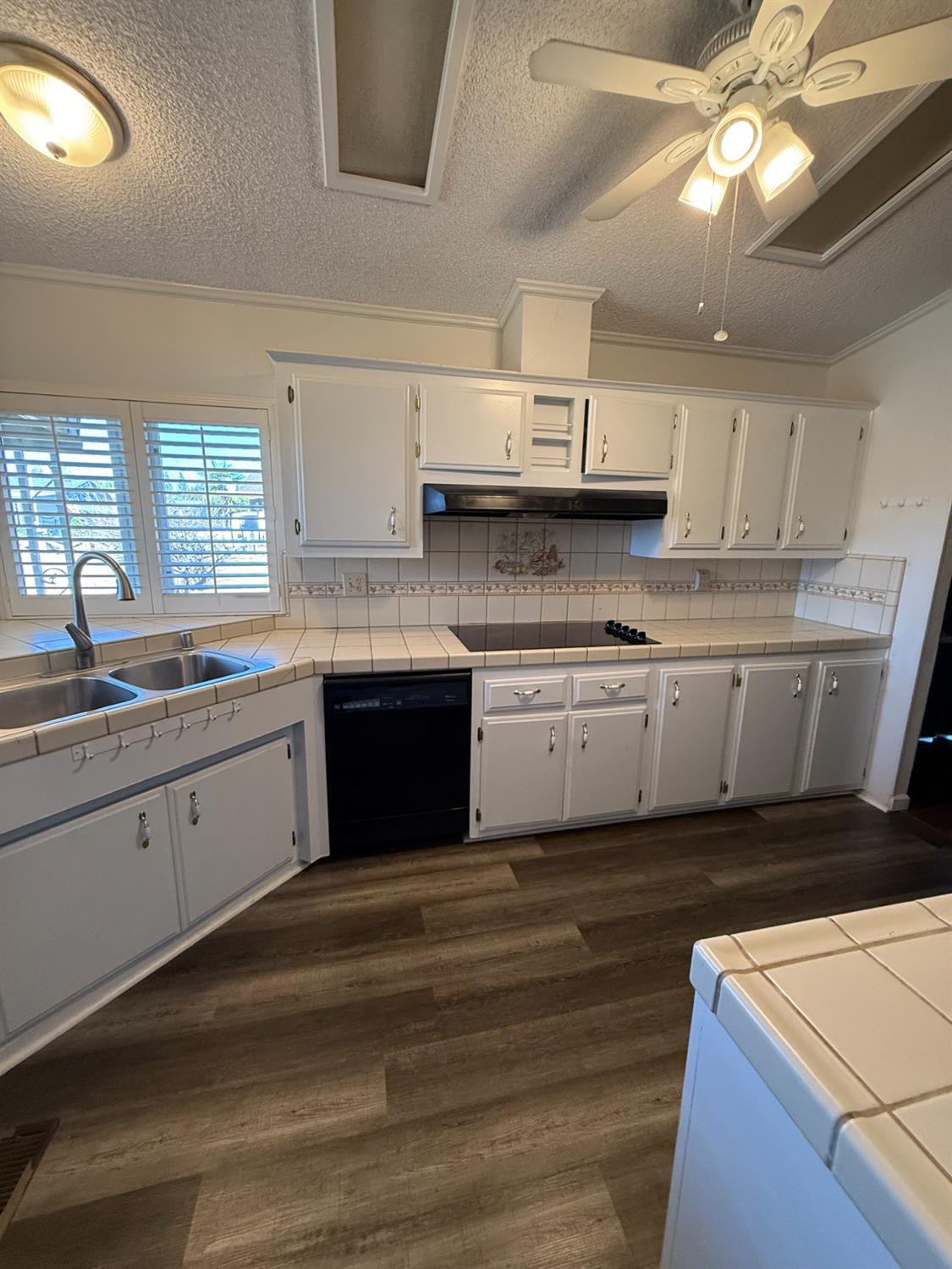 1701 Dinuba Ave #216, Selma, CA 93662