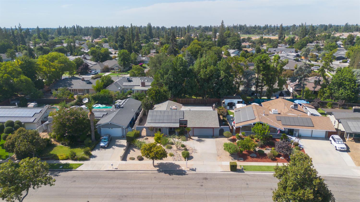 6597 N Haslam Ave, Fresno, CA 93711