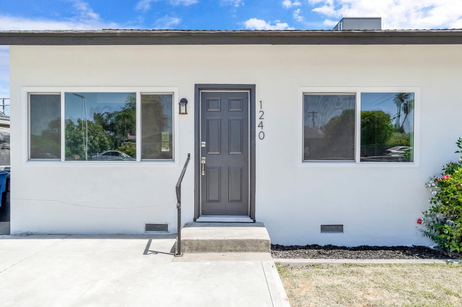 1240 Washington St, Hanford, CA 93230