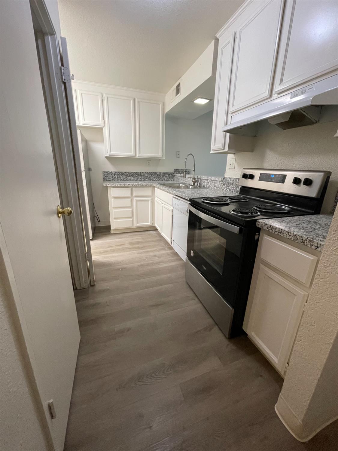 7166 N Fruit Ave #127, Fresno, CA 93711