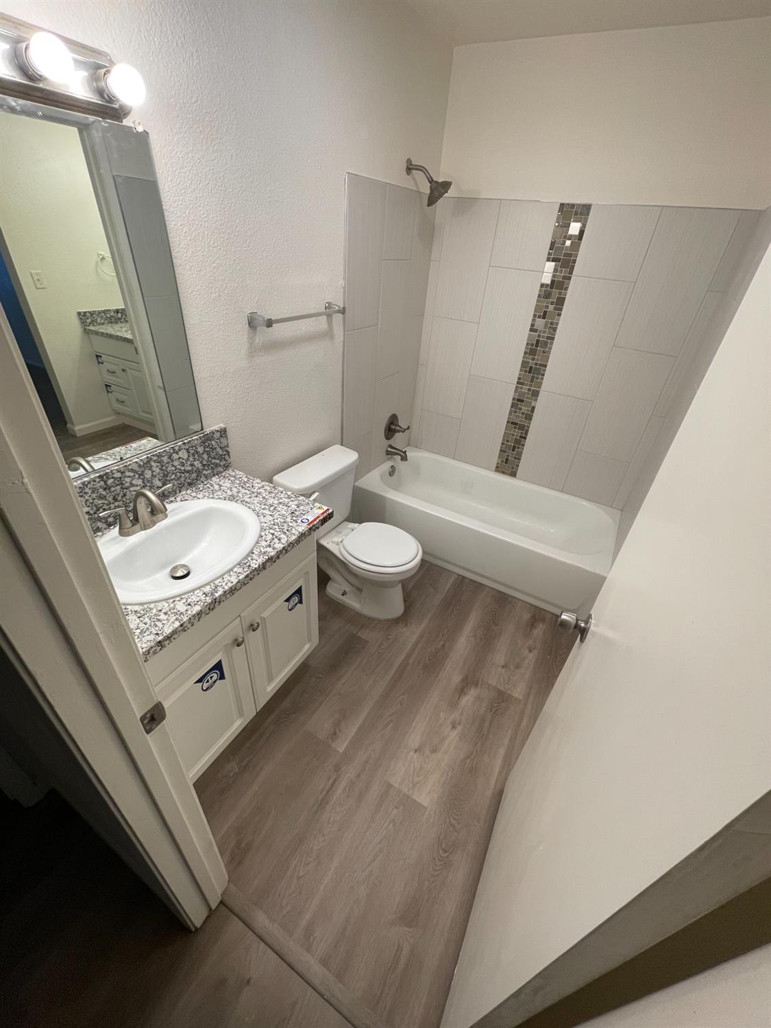 7166 N Fruit Ave #127, Fresno, CA 93711