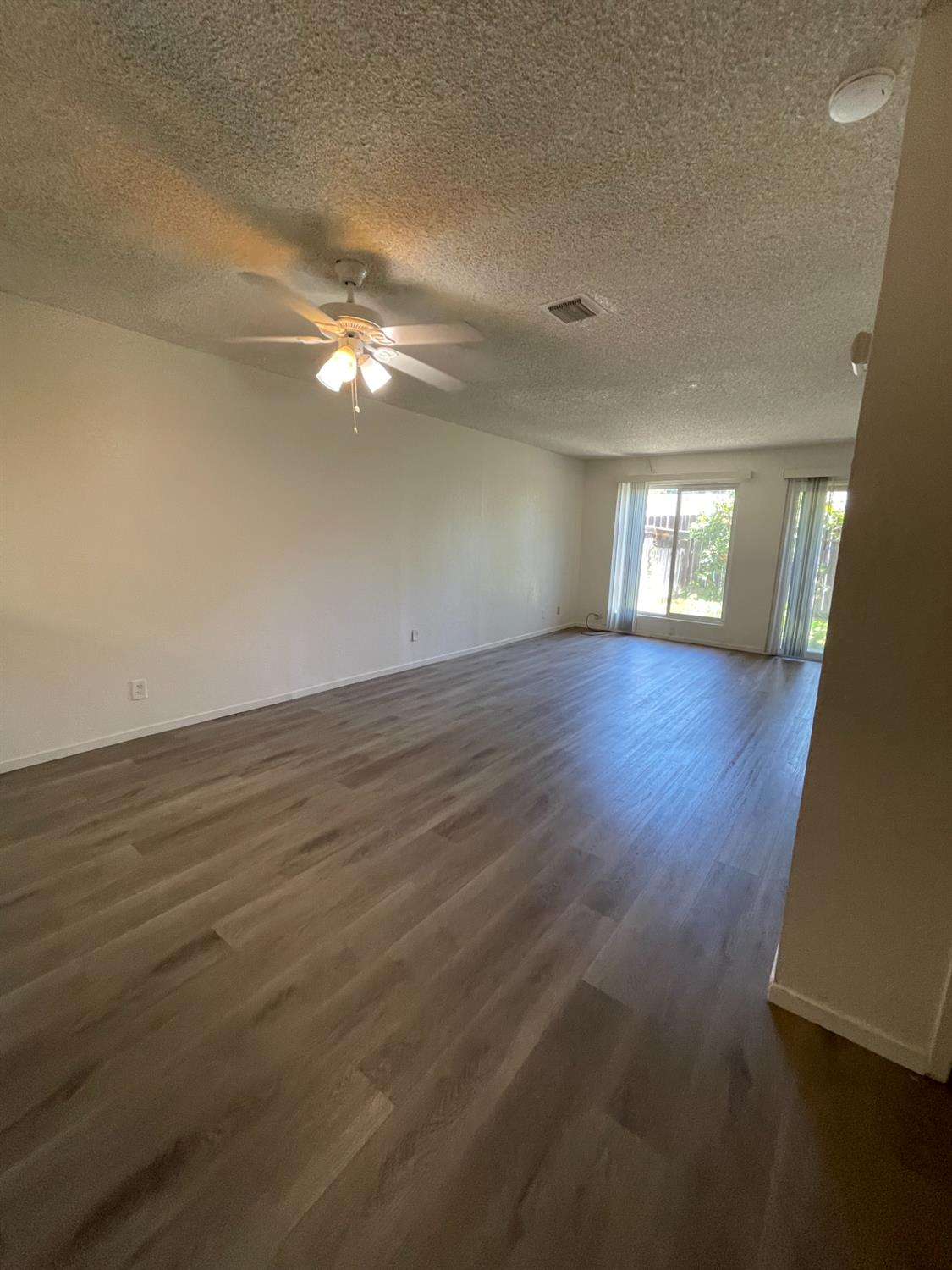 7166 N Fruit Ave #127, Fresno, CA 93711