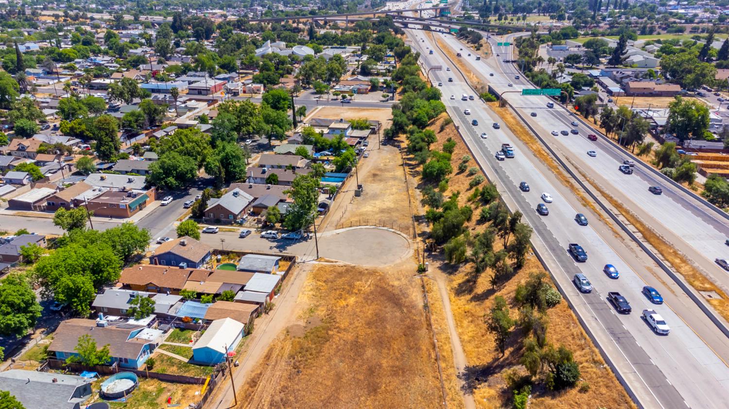 824 N Thesta Ave, Fresno, CA 93701