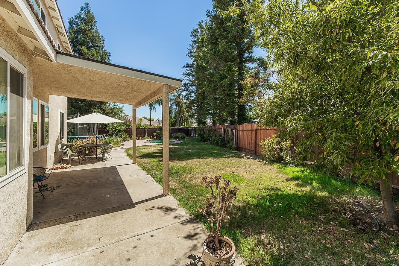 1903 N Sunny Ln E, Reedley, CA 93654