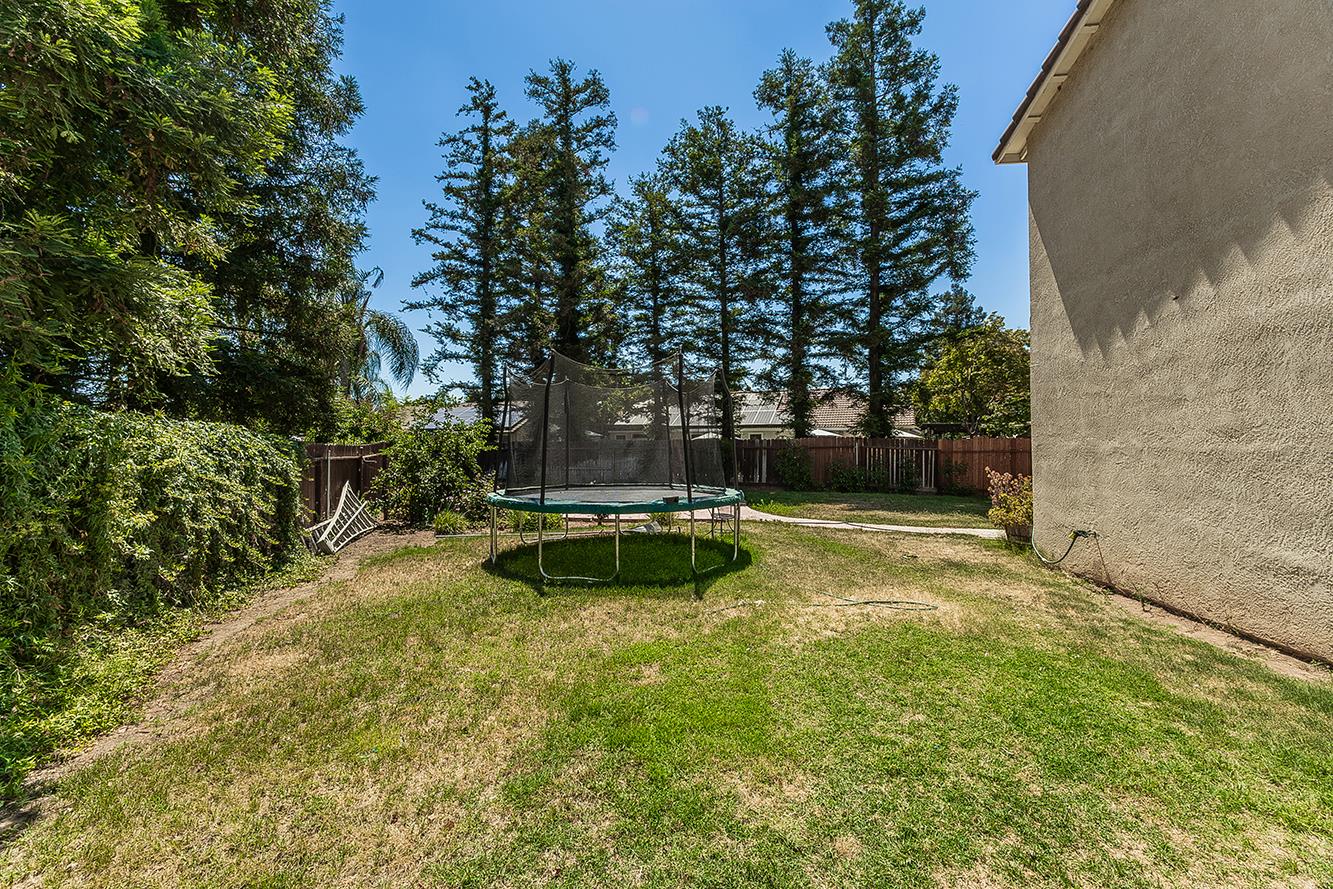 1903 N Sunny Ln E, Reedley, CA 93654