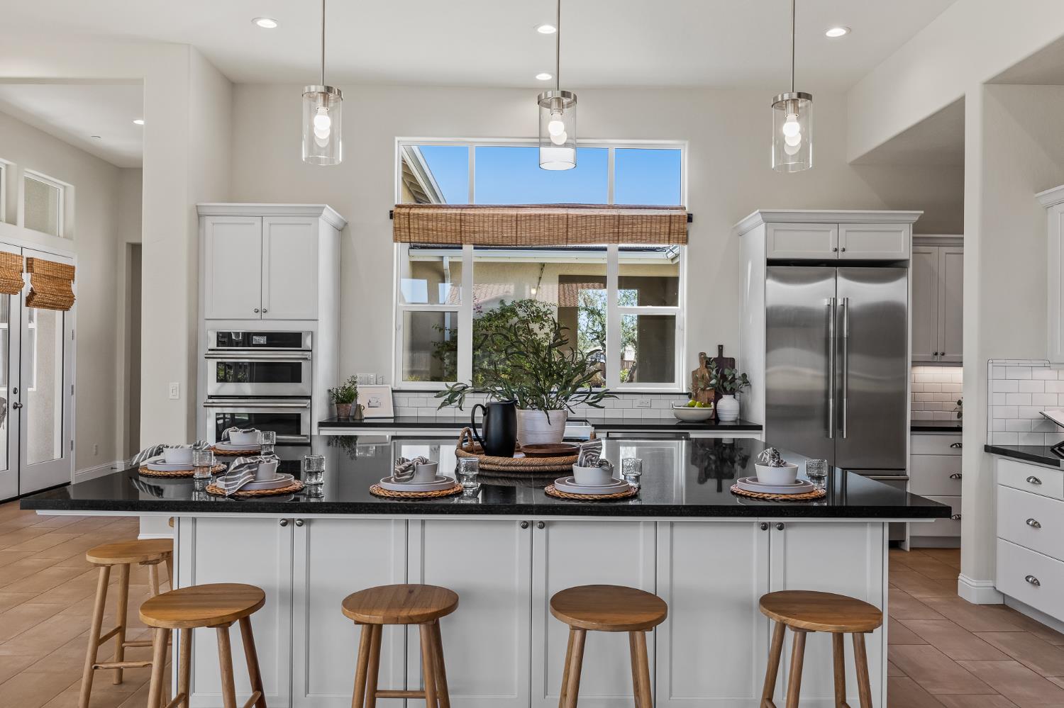 998 Highland Rd W, Madera, CA 93636