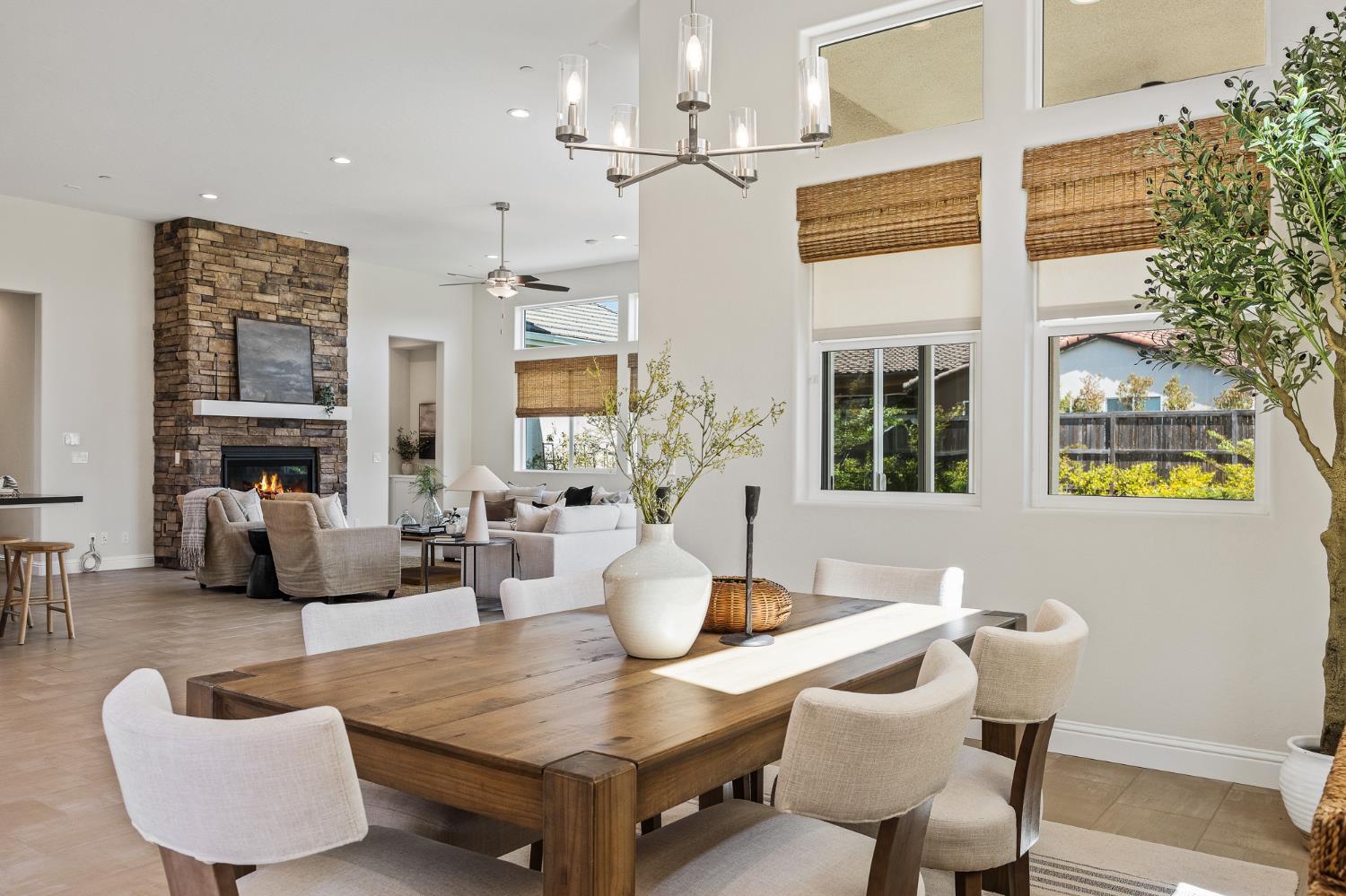 998 Highland Rd W, Madera, CA 93636