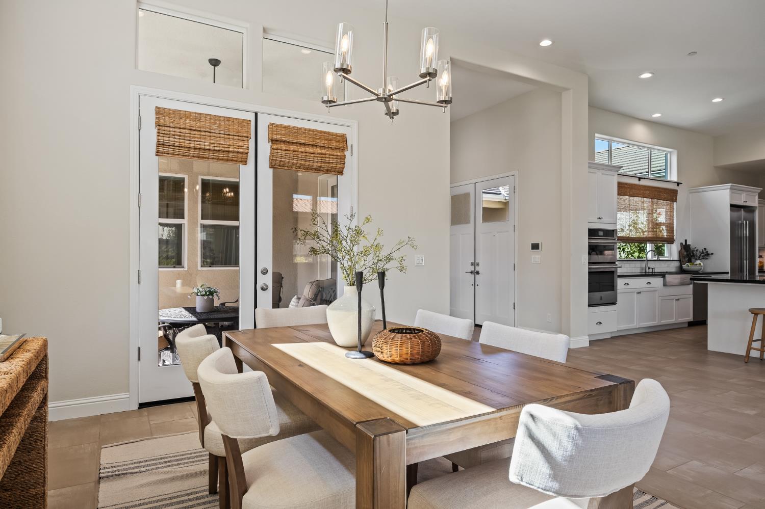 998 Highland Rd W, Madera, CA 93636