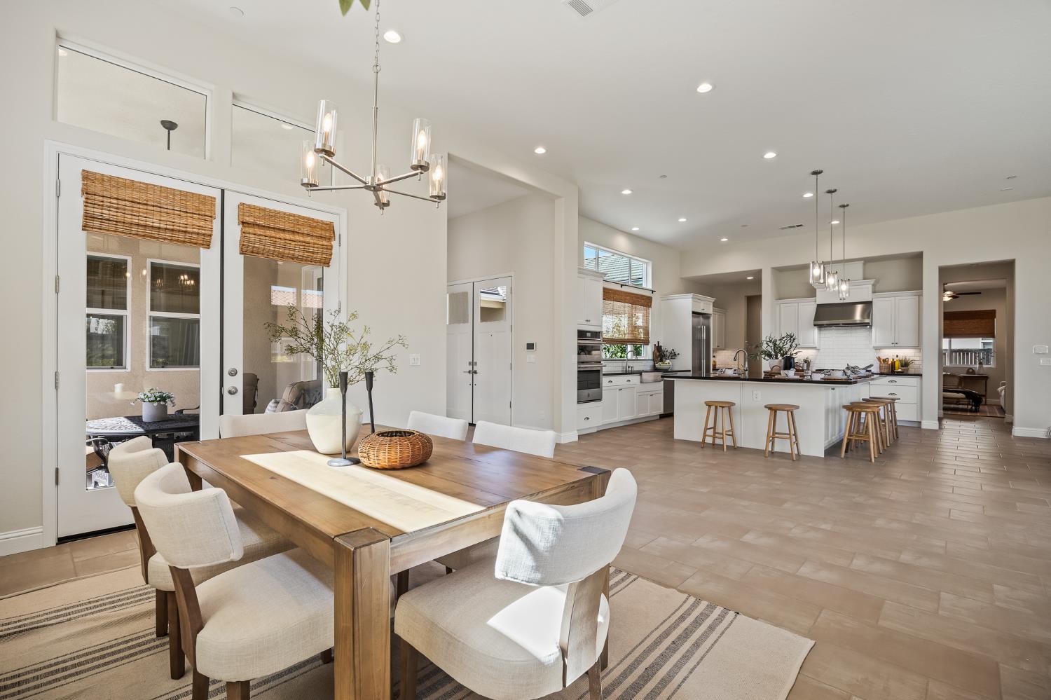 998 Highland Rd W, Madera, CA 93636