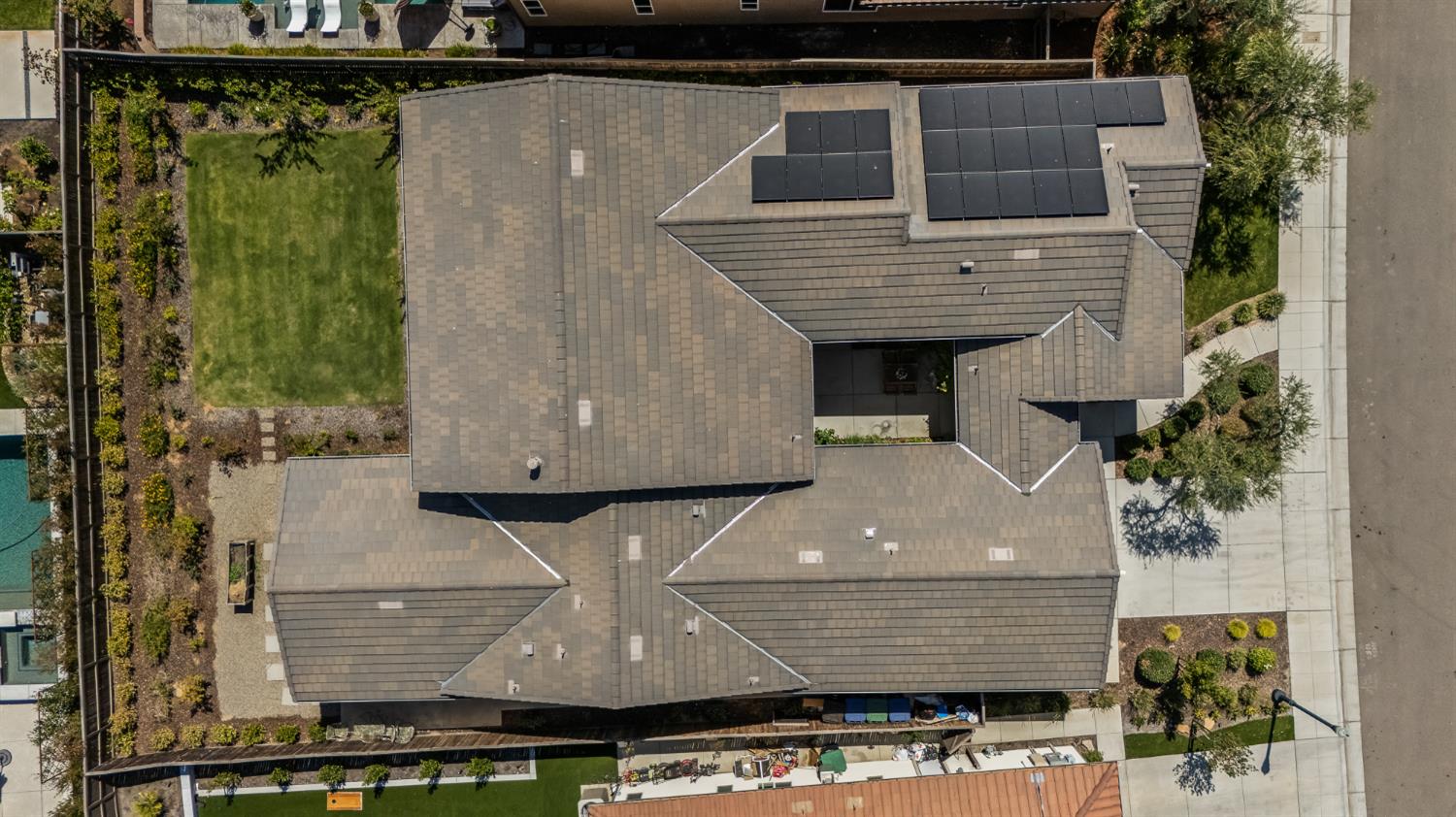 998 Highland Rd W, Madera, CA 93636