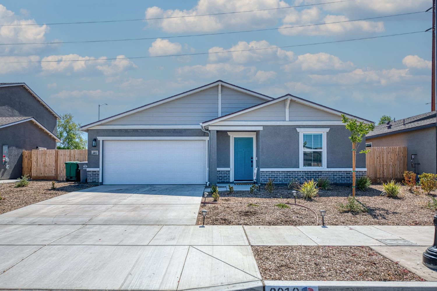2012 Richard Ave, Sanger, CA 93657