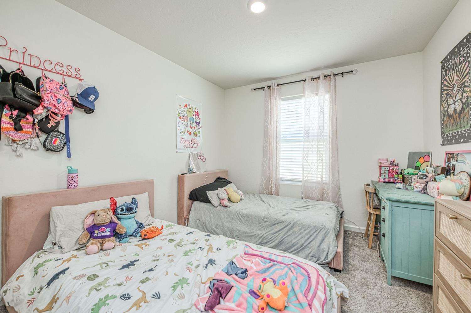 2012 Richard Ave, Sanger, CA 93657