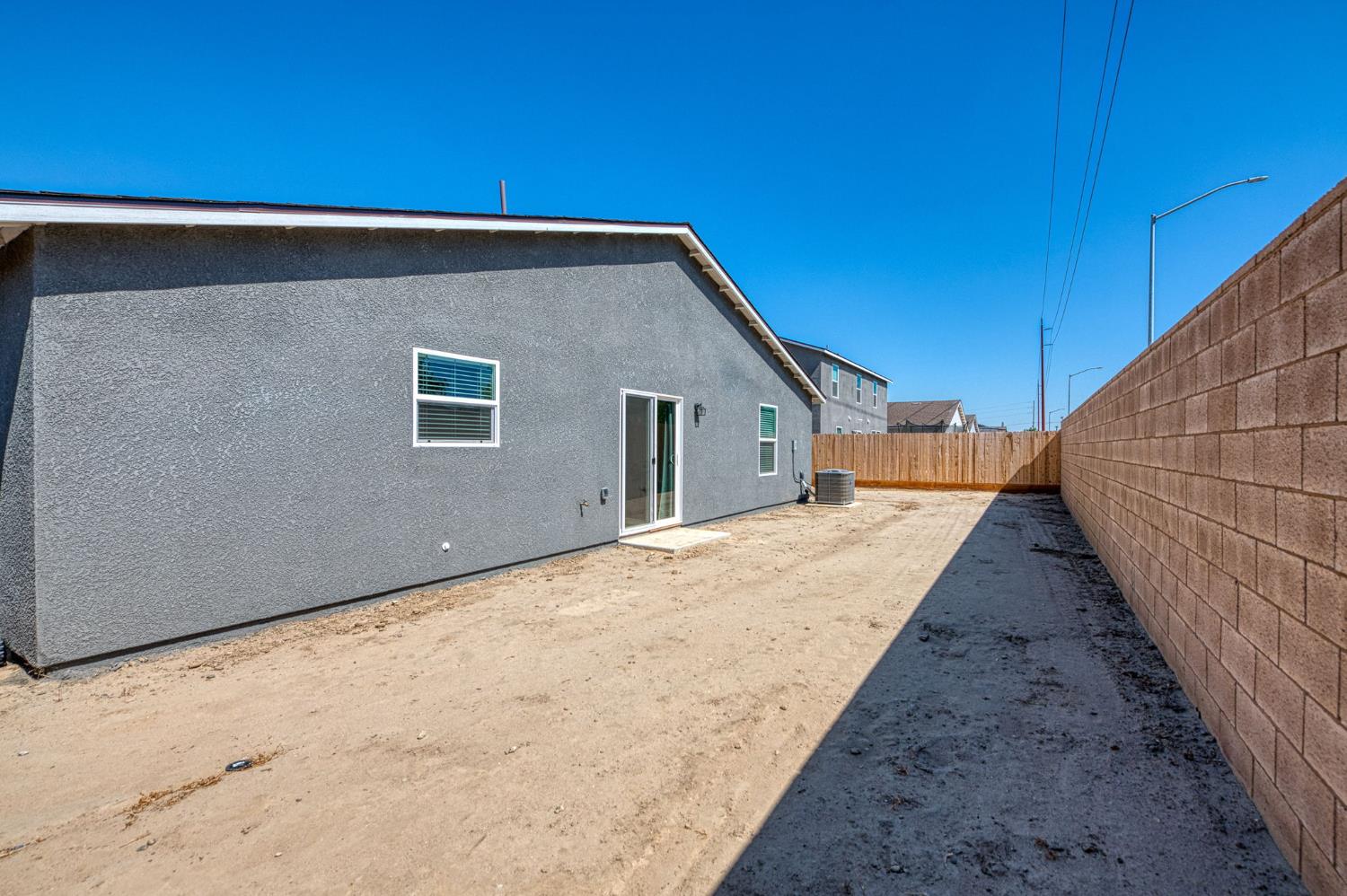 2012 Richard Ave, Sanger, CA 93657