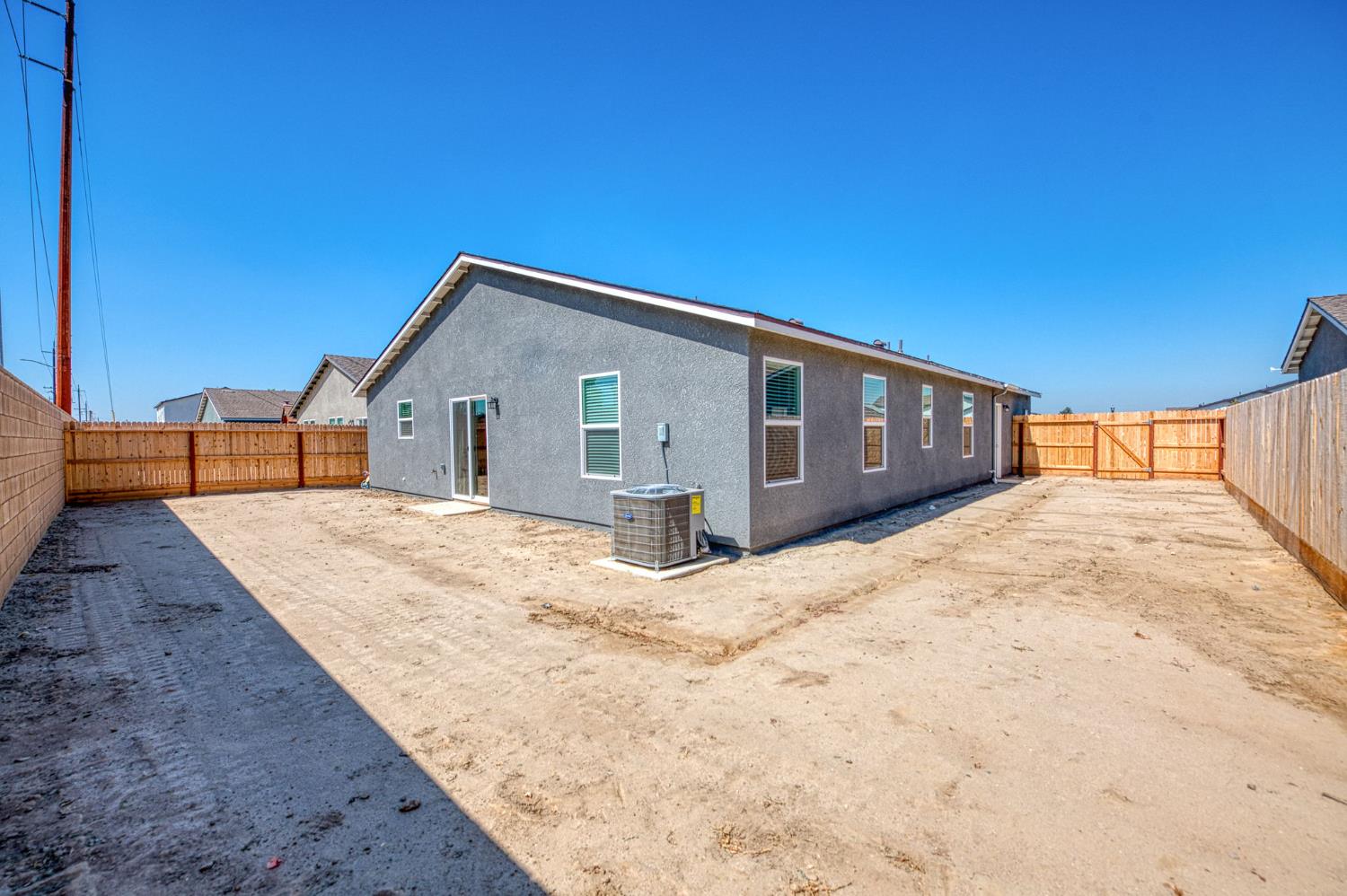 2012 Richard Ave, Sanger, CA 93657