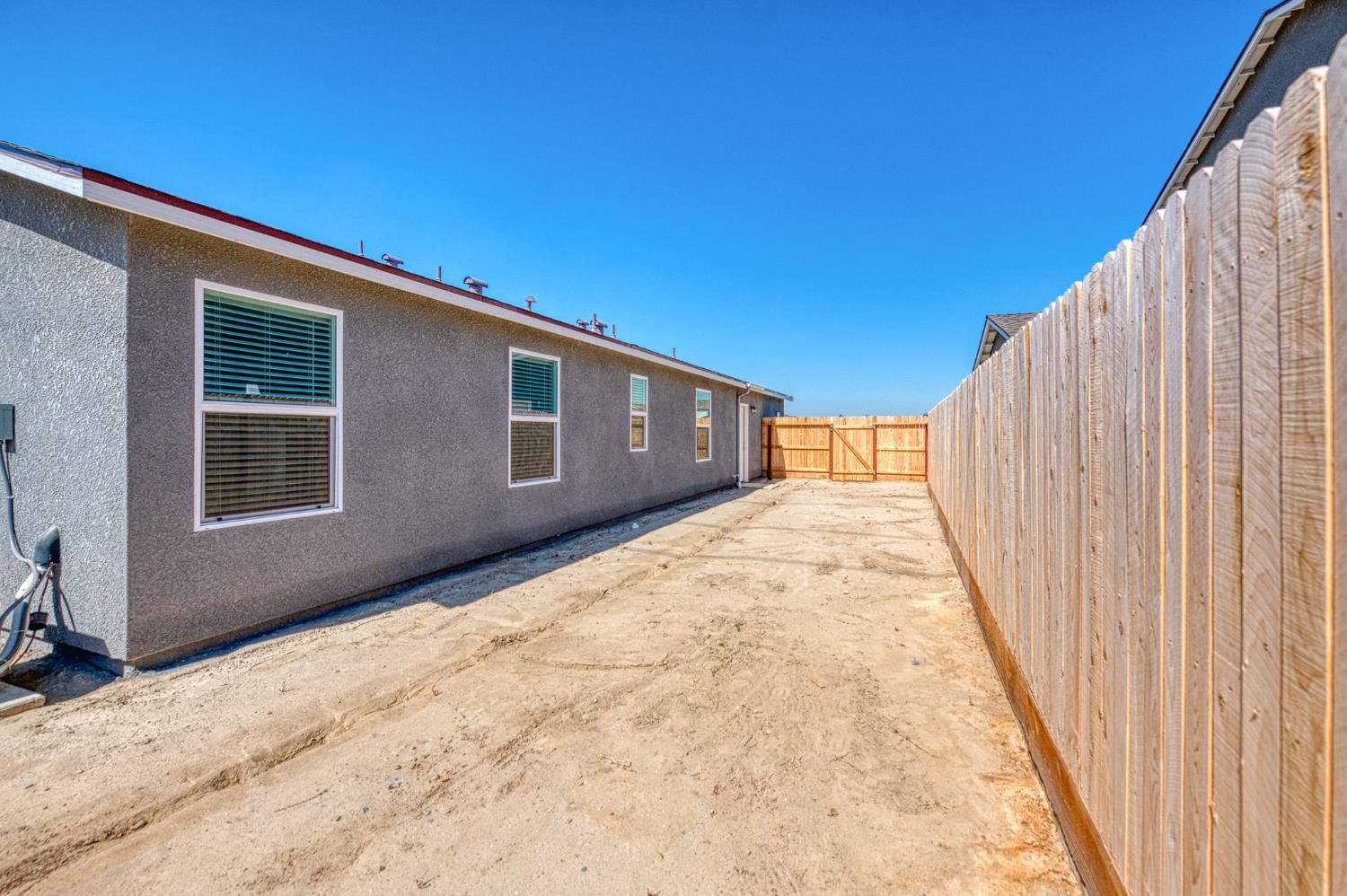 2012 Richard Ave, Sanger, CA 93657