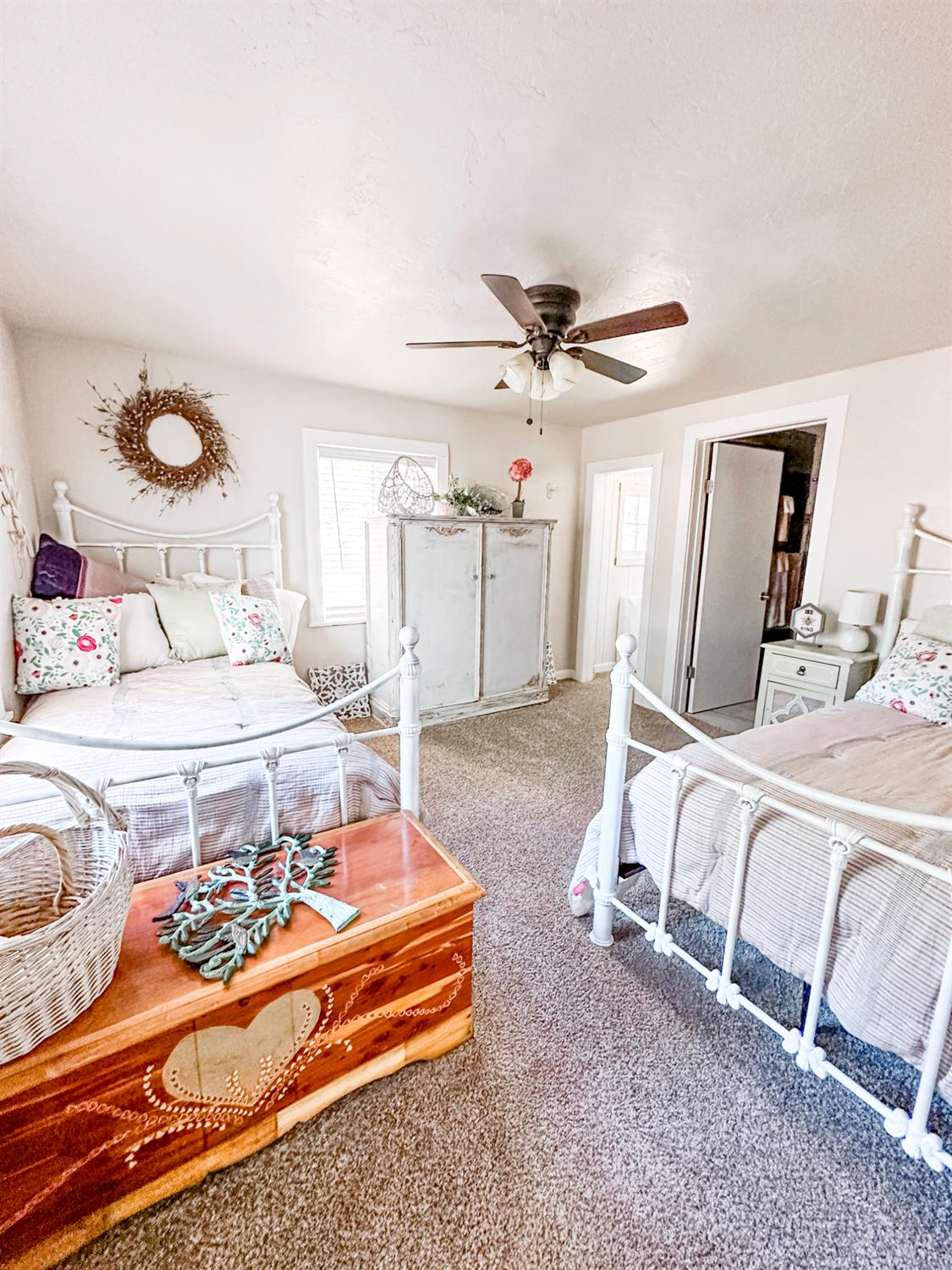 37969 Road 422, Oakhurst, CA 93644