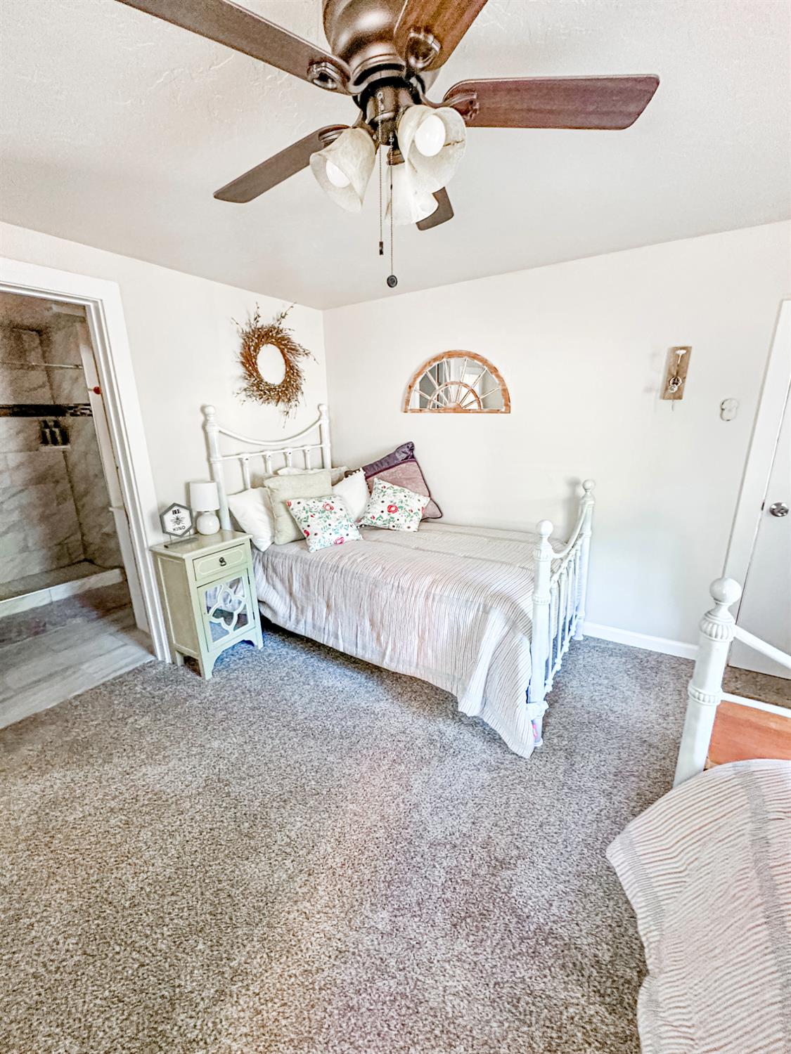 37969 Road 422, Oakhurst, CA 93644