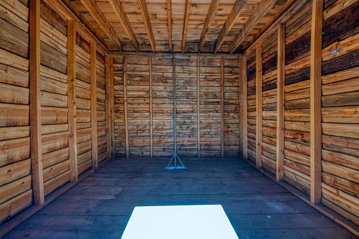 39000 Corlew Ln, Auberry, CA 93602