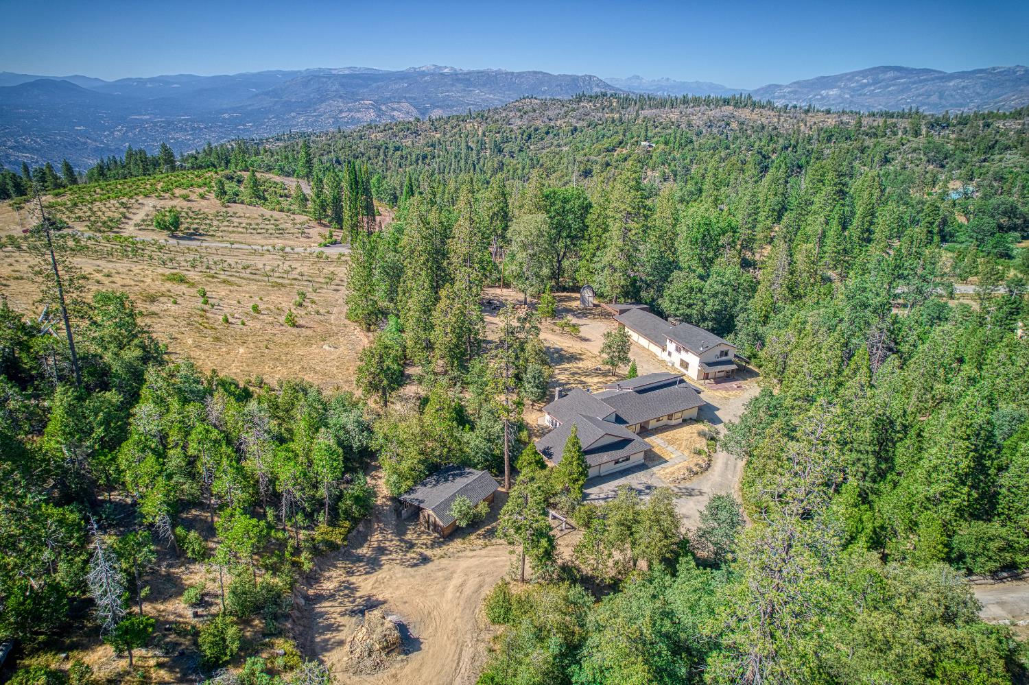 39000 Corlew Ln, Auberry, CA 93602