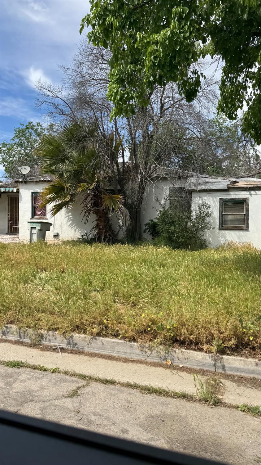 939 S Arthur, Fresno, CA 93706